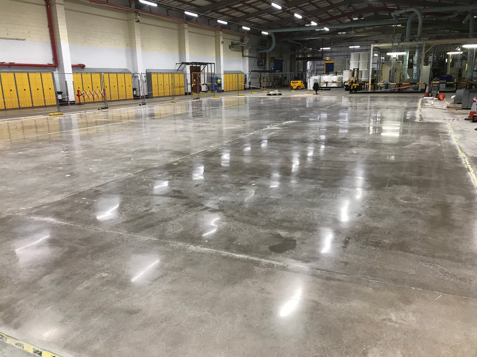 Large scale industrial polished concrete floor — grind and seal