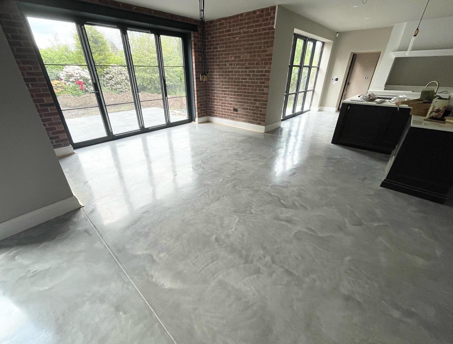 Residential polished concrete floor in home extension